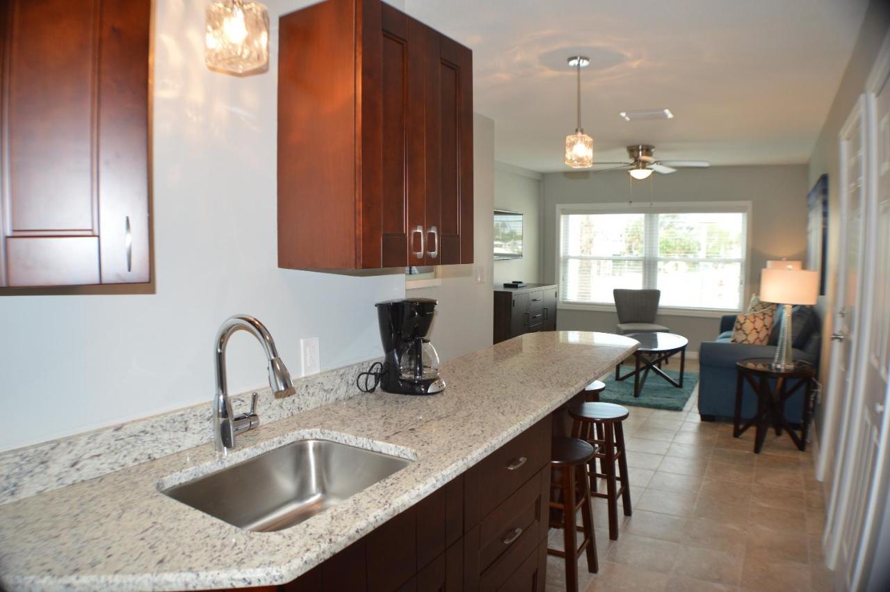 Villas At John'S Pass By Travel Resort Services St. Pete Beach Exterior foto
